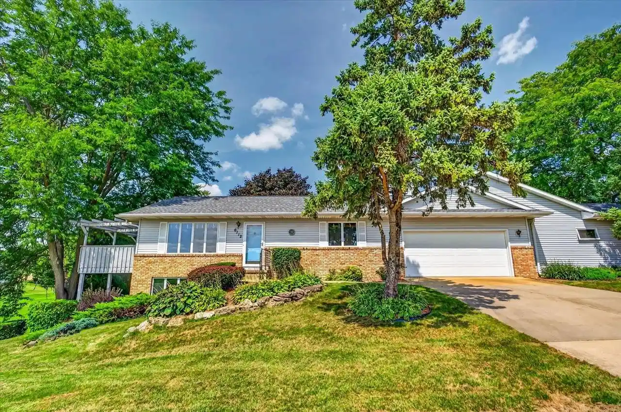 6112-woodland-dr-dr-1-waunakee-wi-53597/hzid_364cdaa9