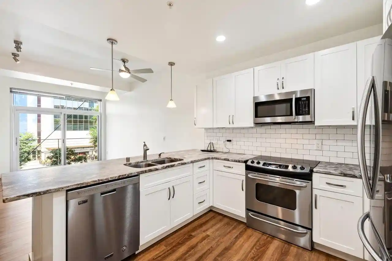 309-w-washington-ave-203-madison-wi-53703/hzid_dcc89a78