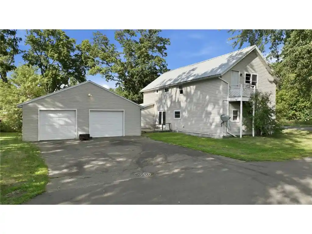 905-lewis-ave-cameron-wi-54822/hzid_7691d25f