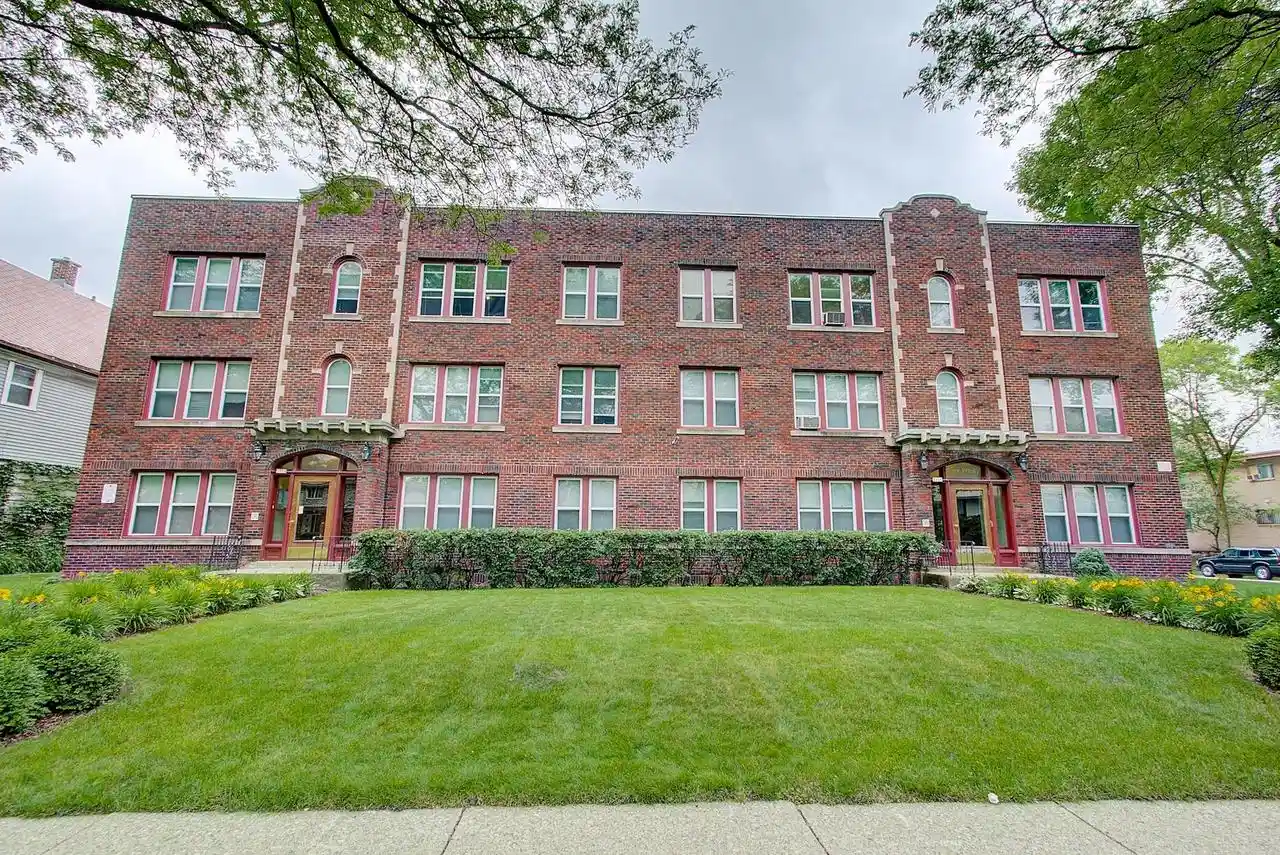 3313-w-wells-st-3319-milwaukee-wi-53208/hzid_0d33134e
