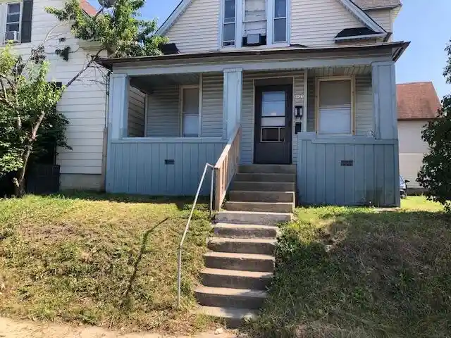3925-w-greenfield-ave-milwaukee-wi-53215/hzid_eb5c4902