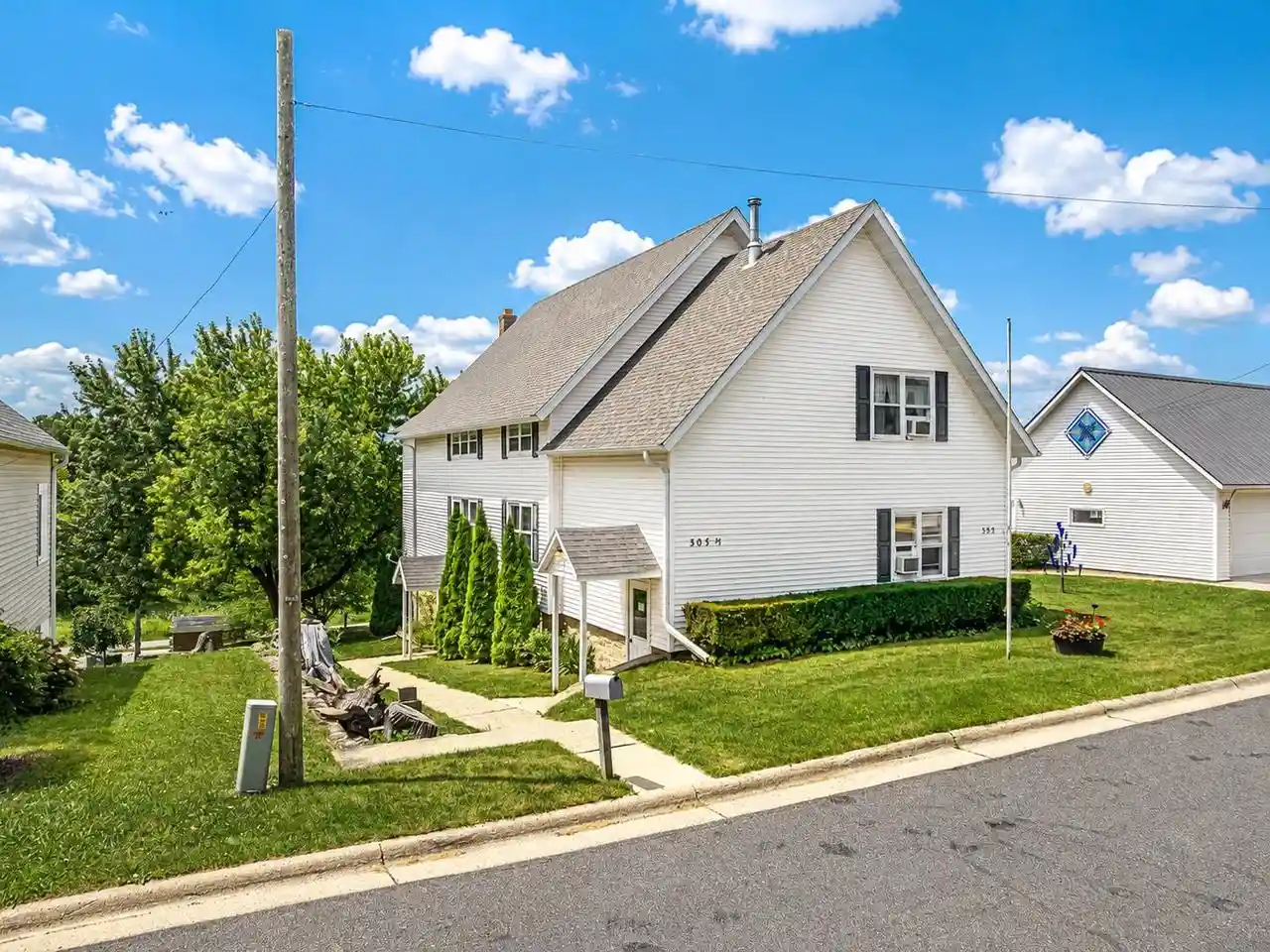 305-n-grove-st-barneveld-wi-53507/hzid_1569bed3