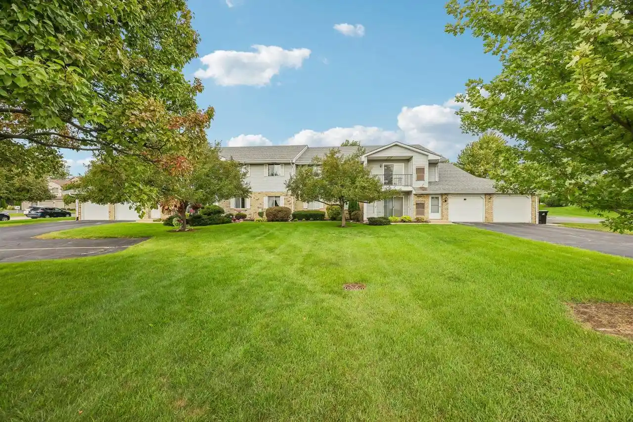 1047-prairie-dr-202-mount-pleasant-wi-53406/hzid_45c0f54f