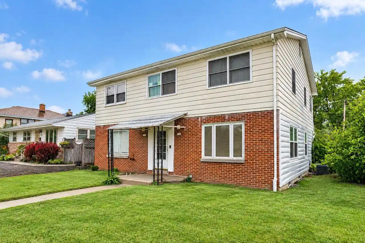 9700-w-lisbon-ave-9702-milwaukee-wi-53222/hzid_001b42c2