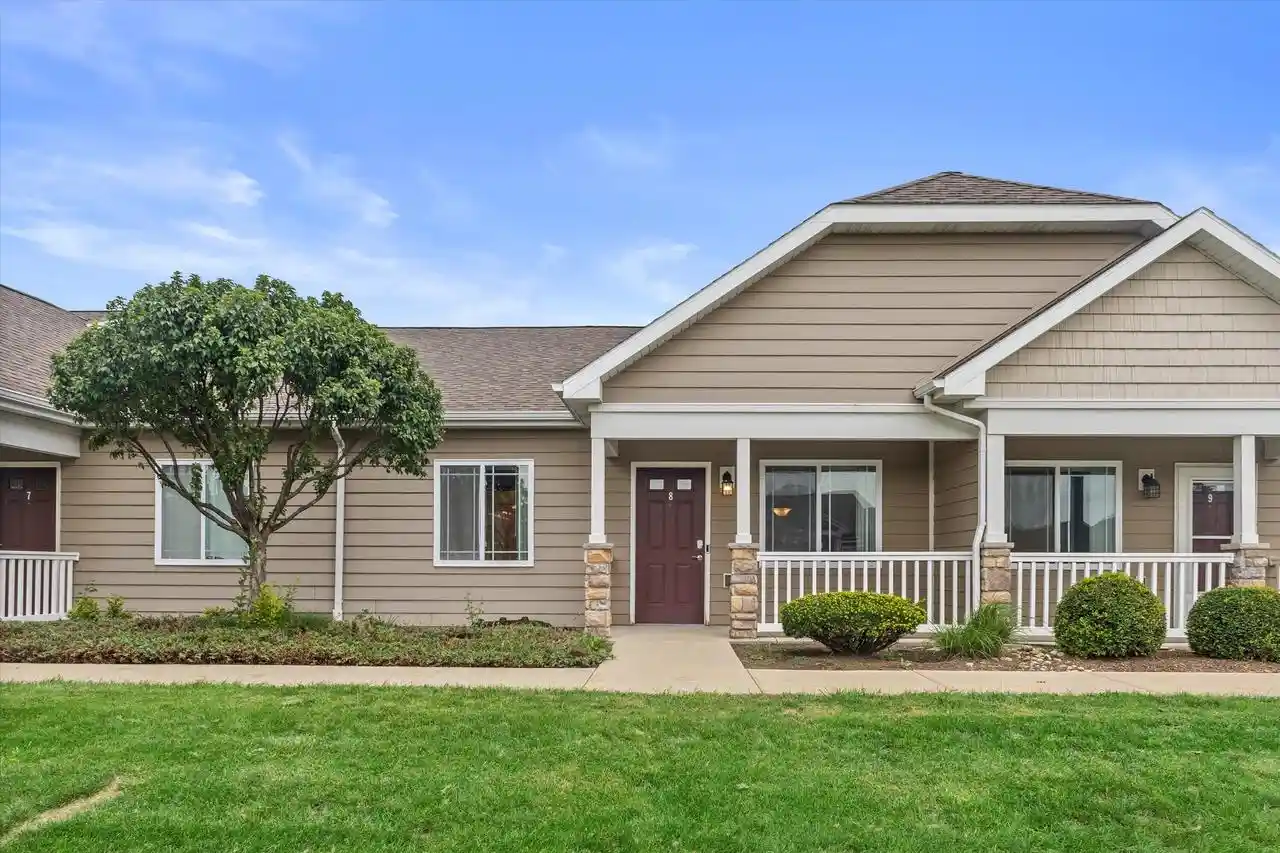 2820-21st-street-8-kenosha-wi-53140/hzid_6e6ac6ec