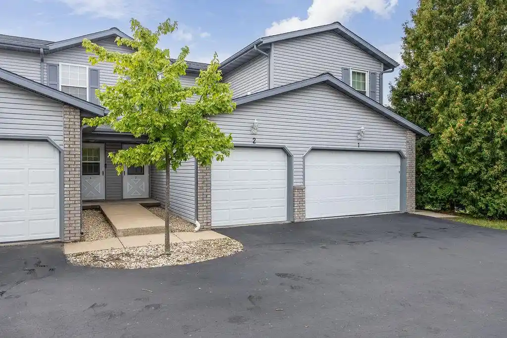 902-n-thompson-dr-2-madison-wi-53704/hzid_ae886338