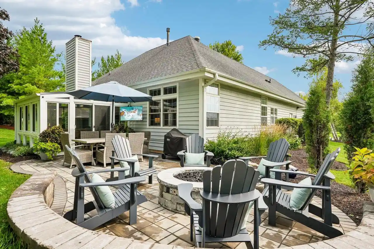 1560-ave-of-champions-11-03-lake-geneva-wi-53147/hzid_67aa40c7