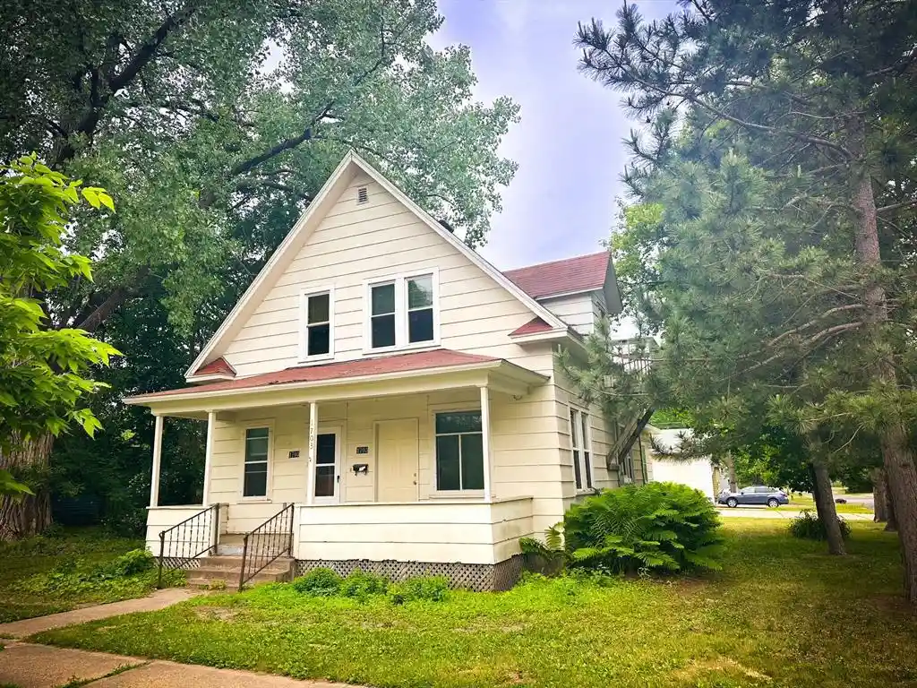 1703-7th-street-1-menomonie-wi-54751/hzid_bcefc1bc