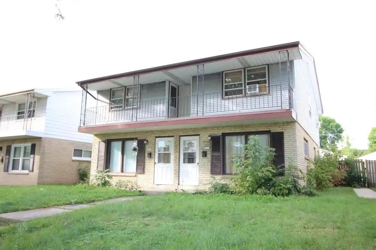 8569-w-appleton-ave-8571-milwaukee-wi-53225/hzid_631a493b
