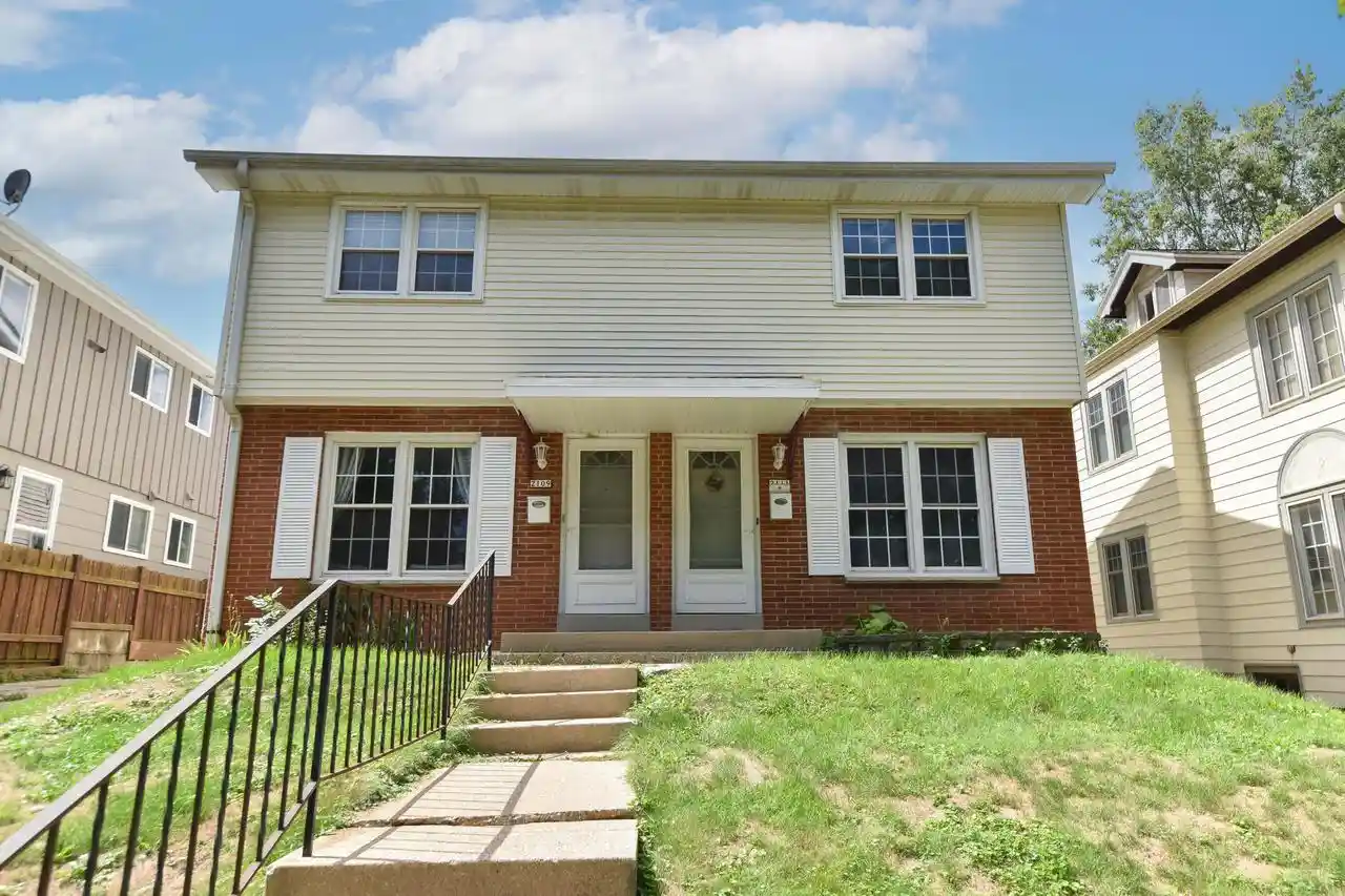 2109-n-70th-street-2111-milwaukee-wi-53213/hzid_24227766