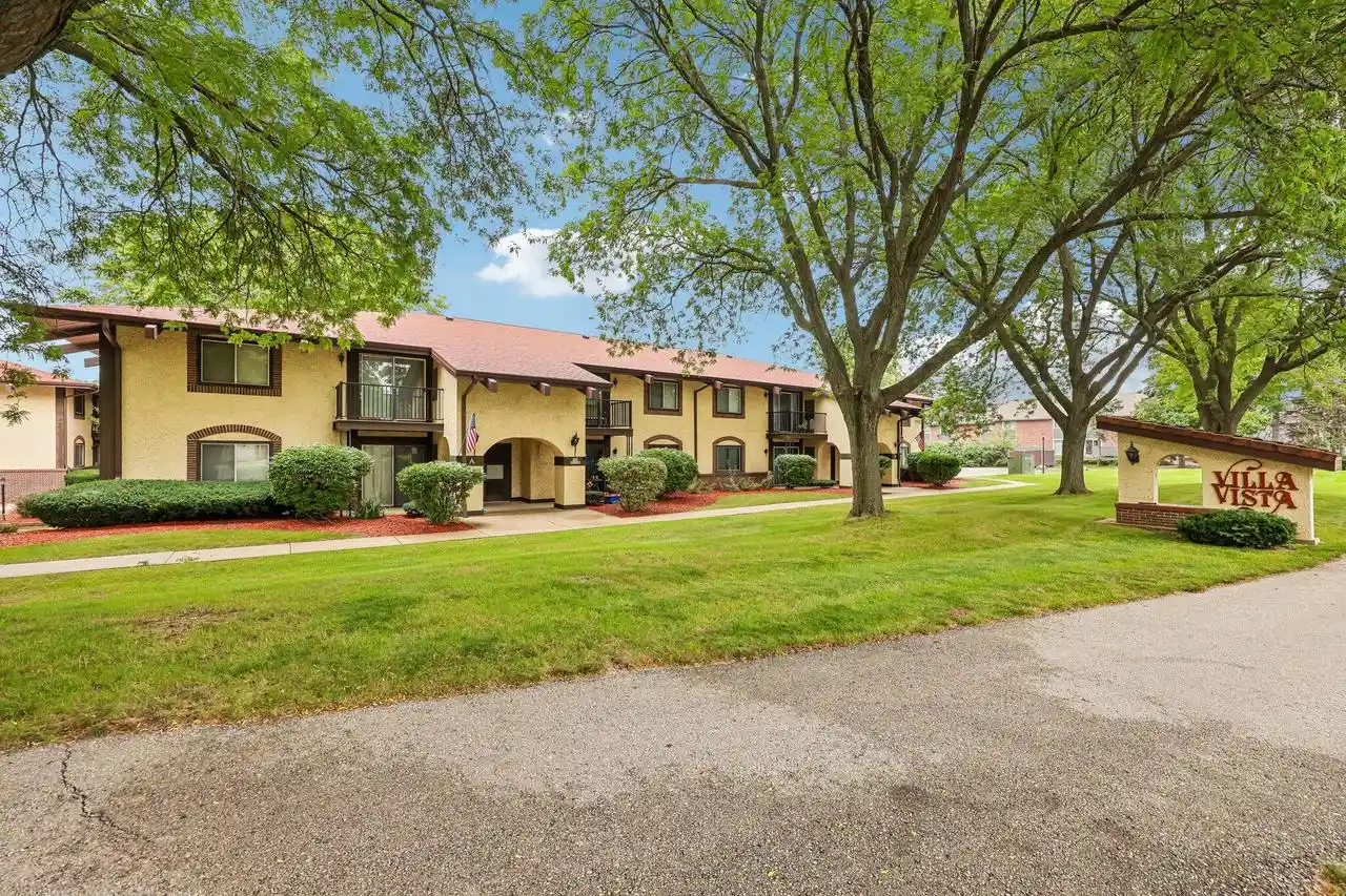 n82w13506-fond-du-lac-ave-a207-menomonee-falls-wi-53051/hzid_56ed73df