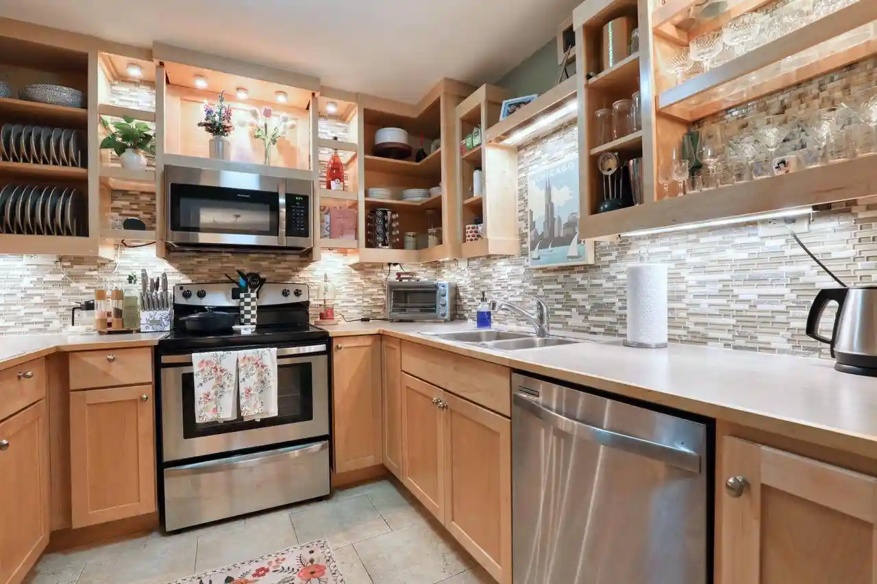 5200-s-tuckaway-blvd-365-milwaukee-wi-53221/hzid_8c55f825