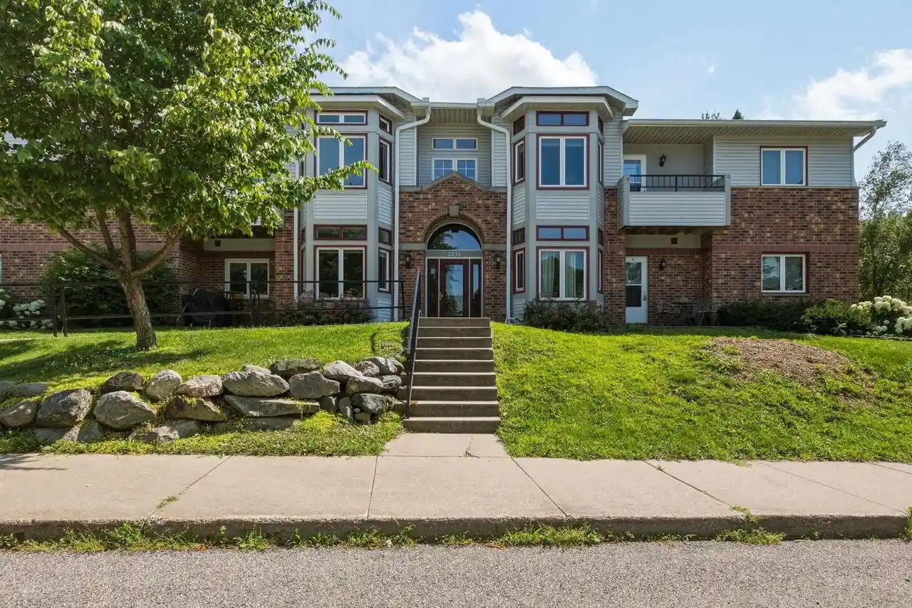 2233-luann-ln-5-madison-wi-53713/hzid_5119c4b3