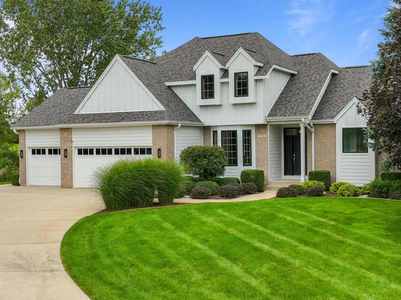 1570-fairway-ct-16-19-lake-geneva-wi-53147/hzid_f4855af9