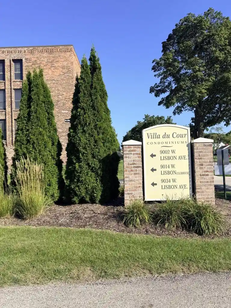 9002-w-lisbon-ave-109-milwaukee-wi-53222/hzid_3c642f3a