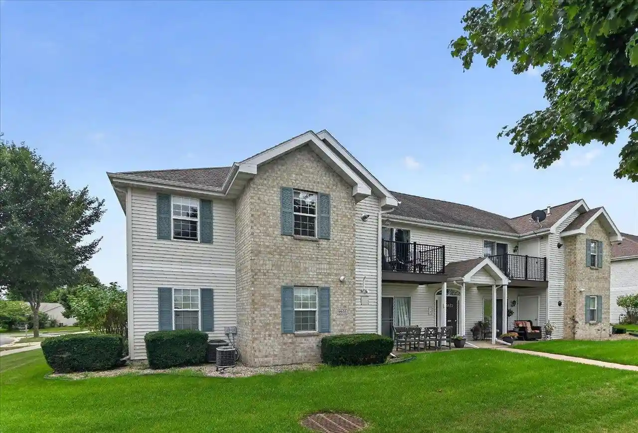 6633-reston-hts-dr-3-madison-wi-53718/hzid_0228b0d8