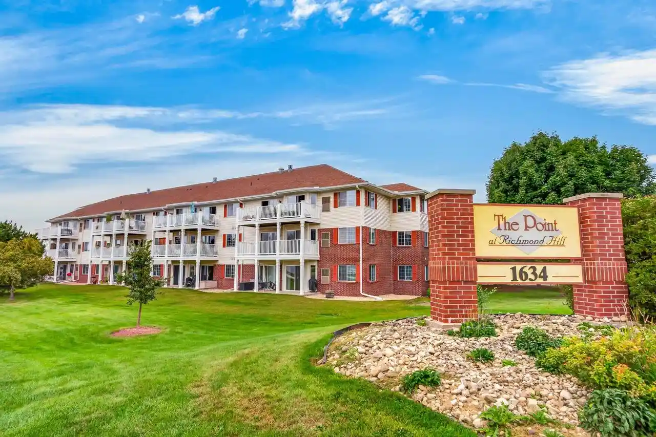 1634-kings-ml-way-202-madison-wi-53718/hzid_46b12213