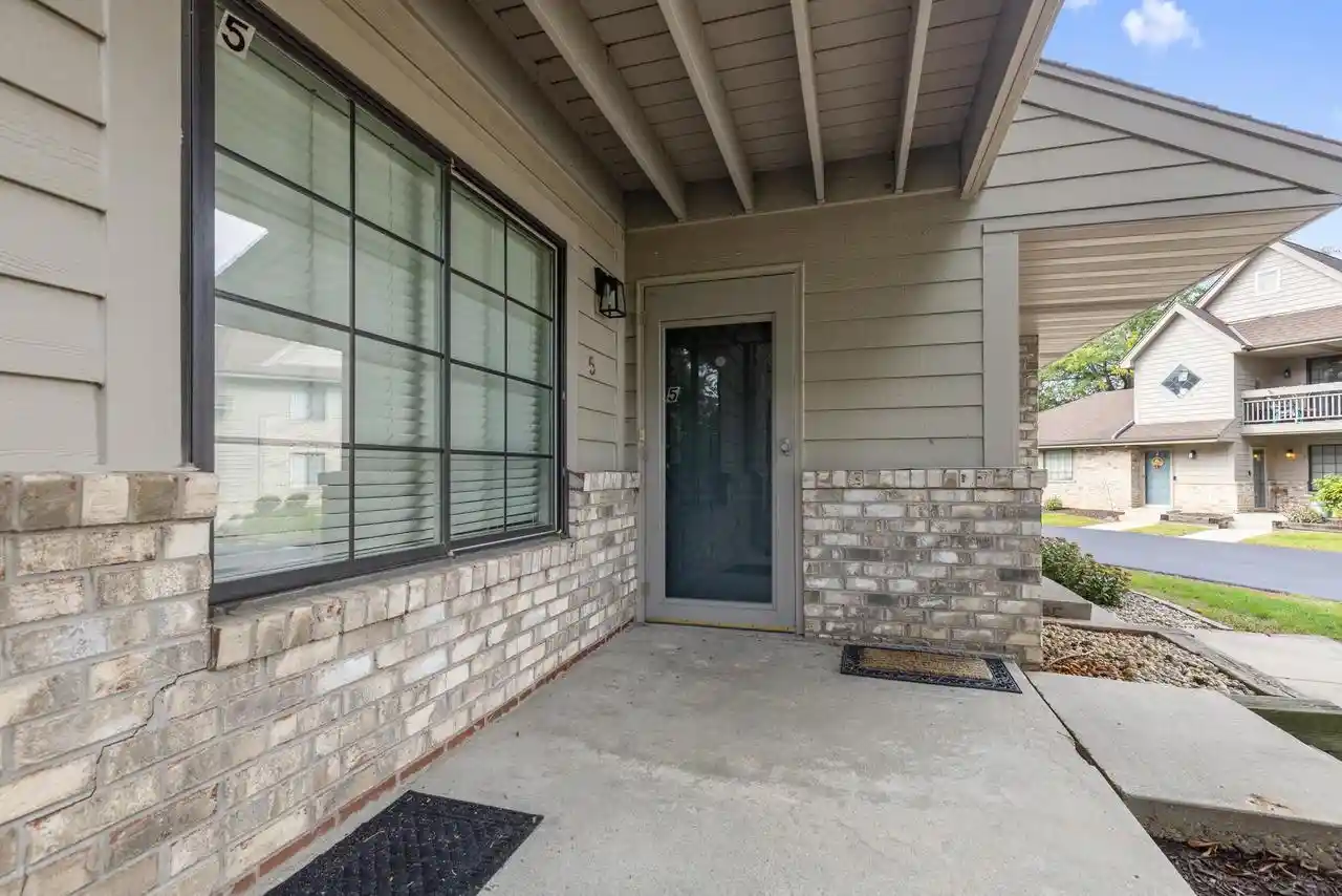 n80w12900-fond-du-lac-ave-5-menomonee-falls-wi-53051/hzid_d527728f