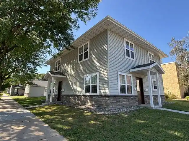 625-wall-st-1-la-crosse-wi-54603/hzid_1d6b4938