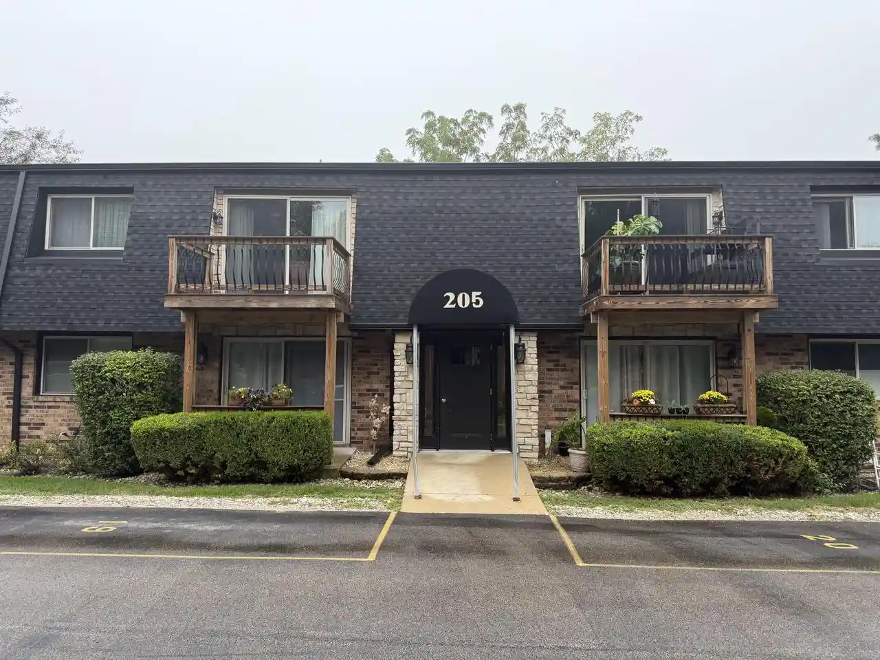 205-williams-st-7-williams-bay-wi-53191/hzid_6ad23e02