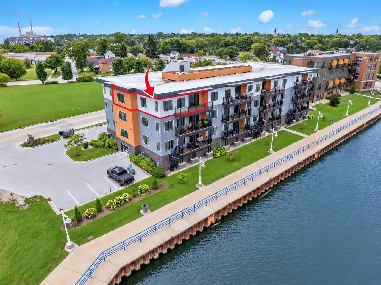 750-s-pier-dr-18-sheboygan-wi-53081/hzid_eefdacb5
