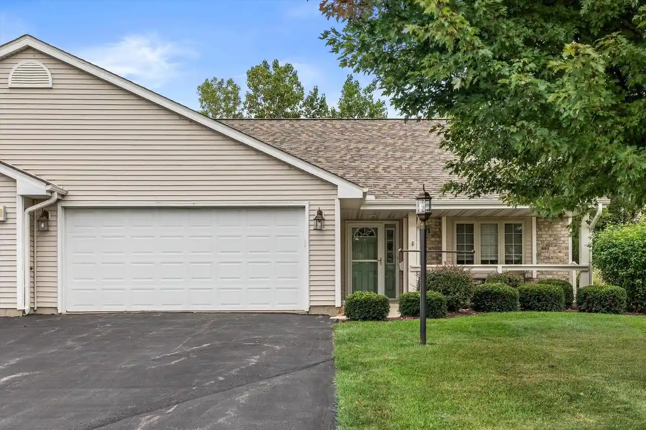 941-w-york-st-oak-creek-wi-53154/hzid_783fcbf0