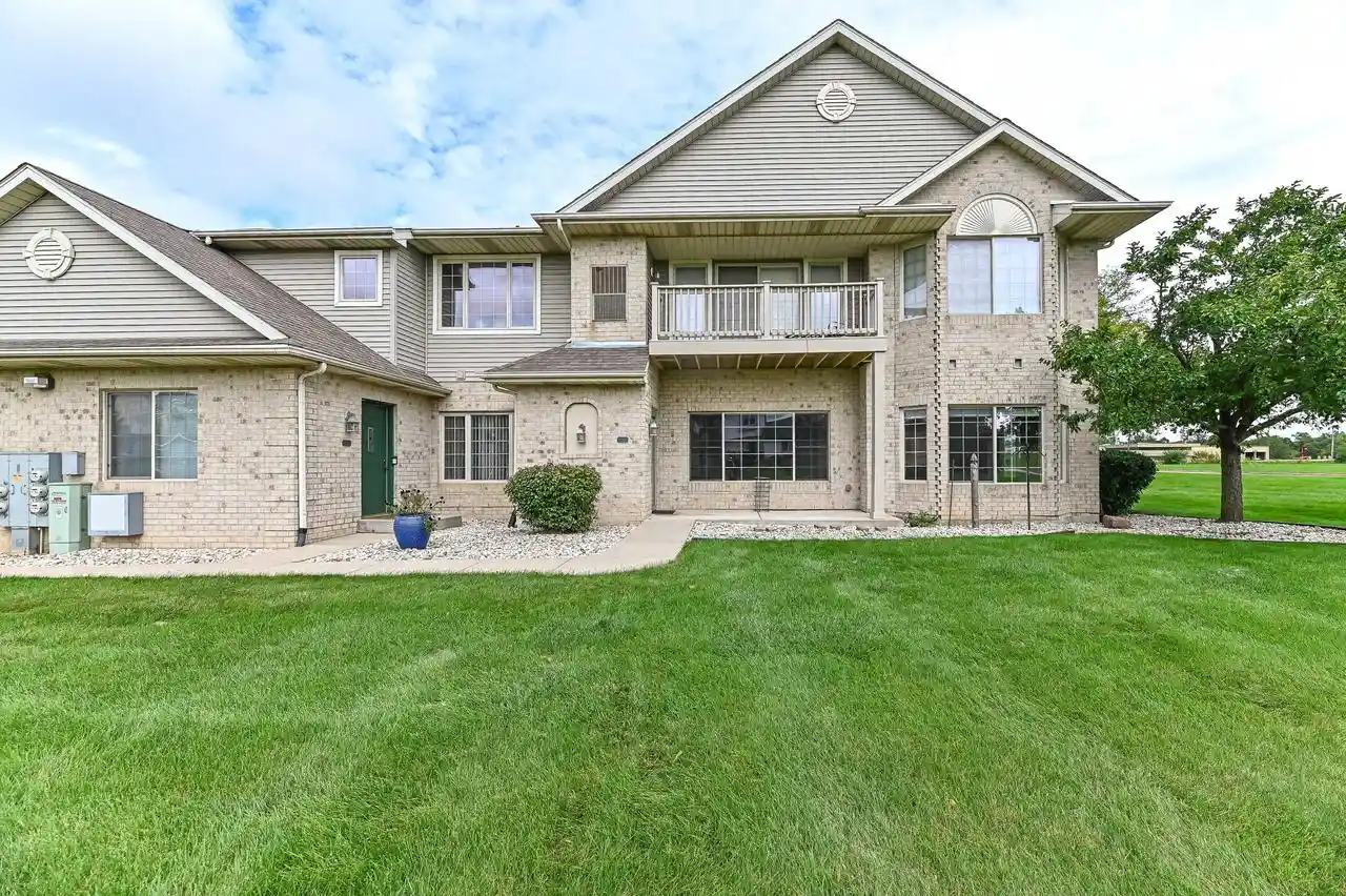 6815-53rd-street-161-kenosha-wi-53144/hzid_a1bf1204