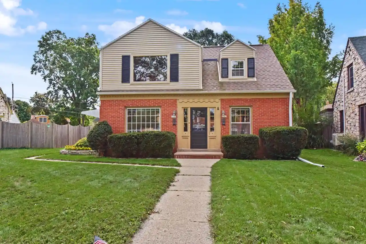 2161-w-raleigh-ave-2163-glendale-wi-53209/hzid_6983343f