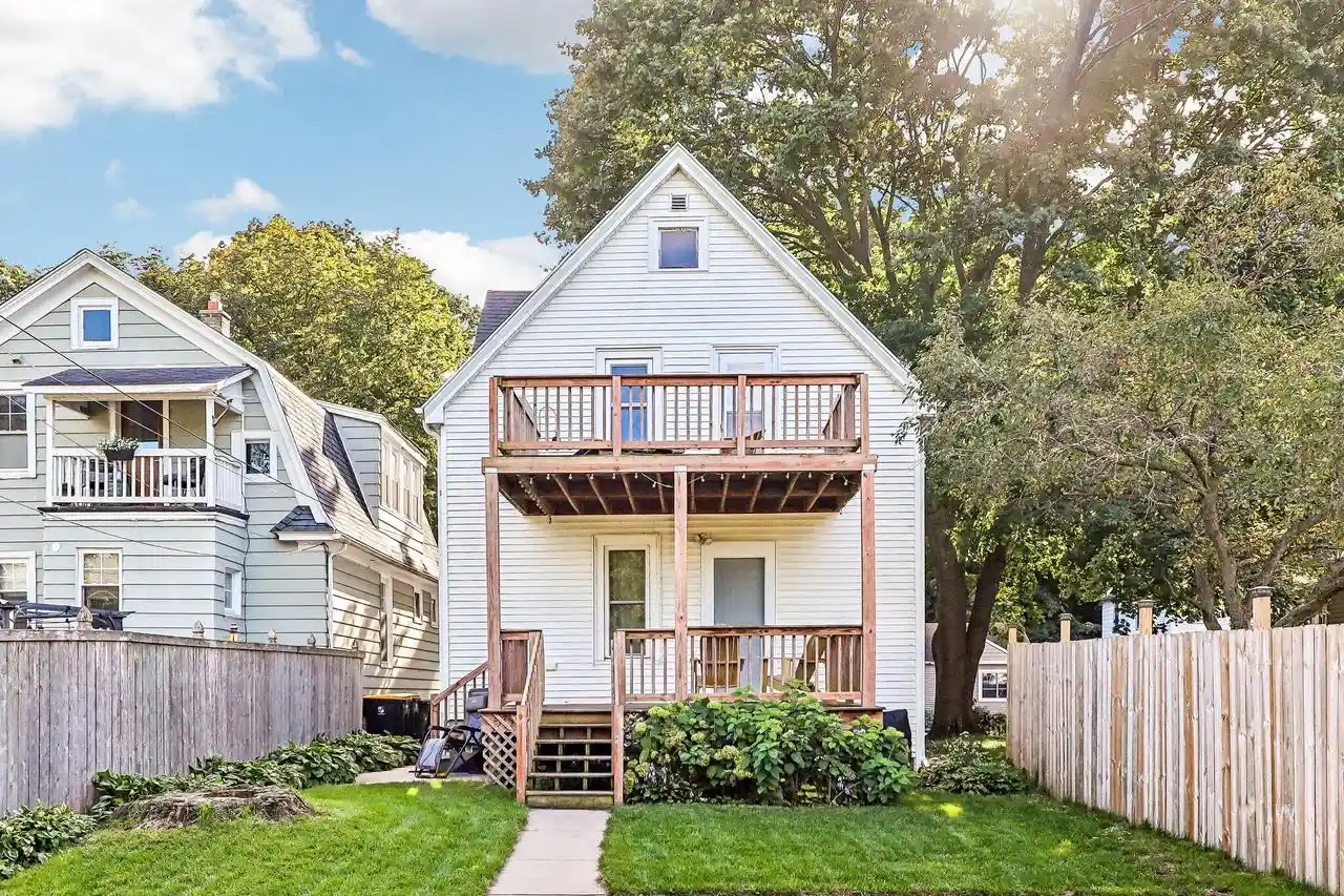 6644-hillside-ln-6644a-milwaukee-wi-53213/hzid_1e98dfee