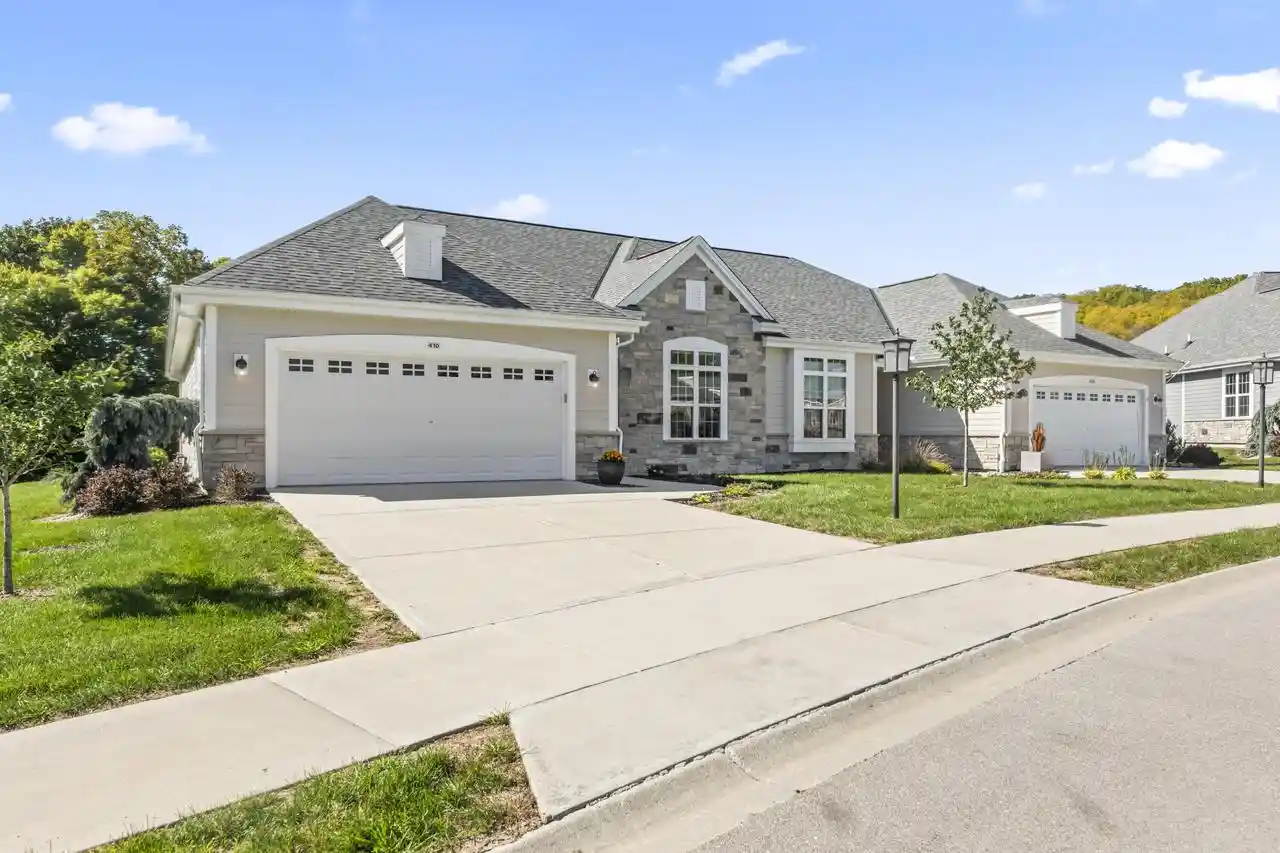 410-prairie-song-ct-waukesha-wi-53188/hzid_76b7beb7