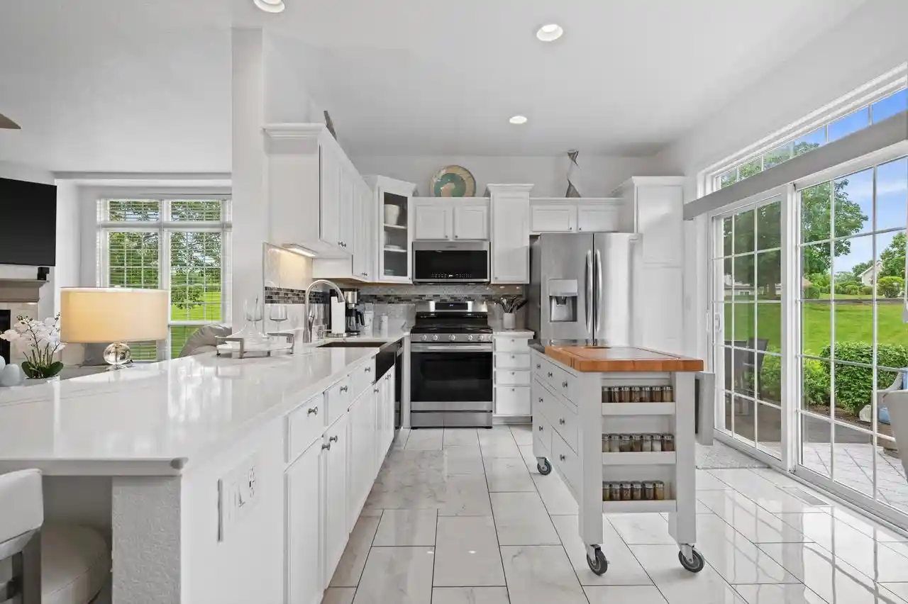 10007-66th-avenue-pleasant-prairie-wi-53158/hzid_7155de98
