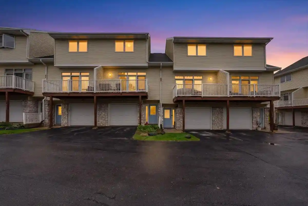 4466-gray-rd-deforest-wi-53532/hzid_a9fa307e