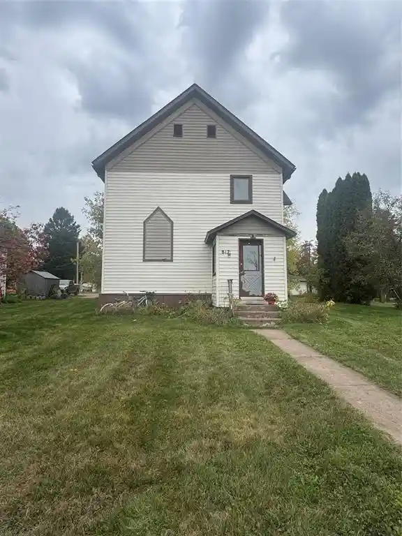817-scribner-st-1-2-spooner-wi-54801/hzid_c2780e9e