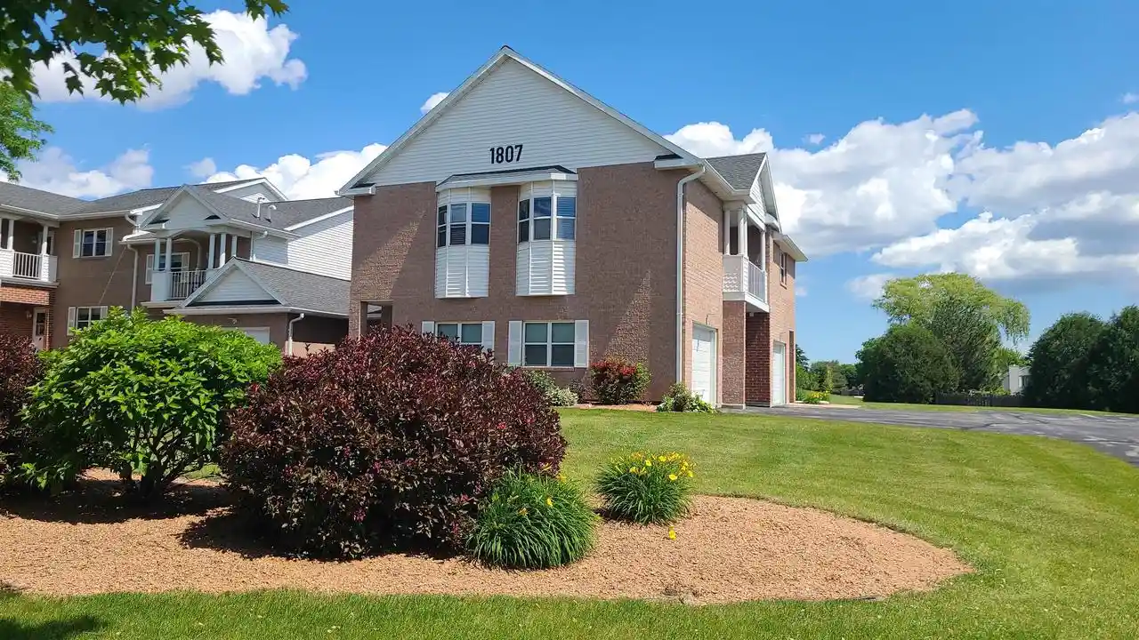 1807-ridgeway-dr-38-de-pere-wi-54115/hzid_7a978db4