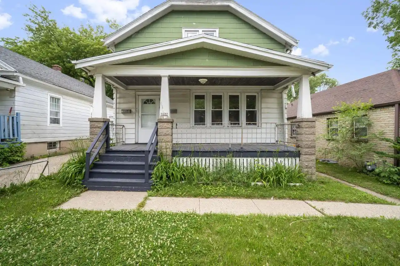 5622-n-36th-street-milwaukee-wi-53209/hzid_8f55c4a0
