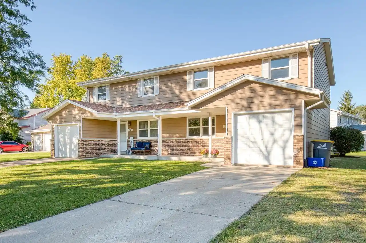 2700-albany-ct-2702-waukesha-wi-53188/hzid_9b4e301c