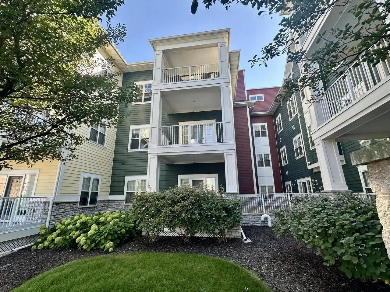 832-n-6th-street-218-sheboygan-wi-53081/hzid_efec1cdc