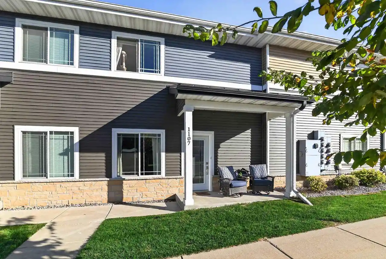 1325-bunker-hl-dr-1107-sun-prairie-wi-53590/hzid_0bcdd5d2