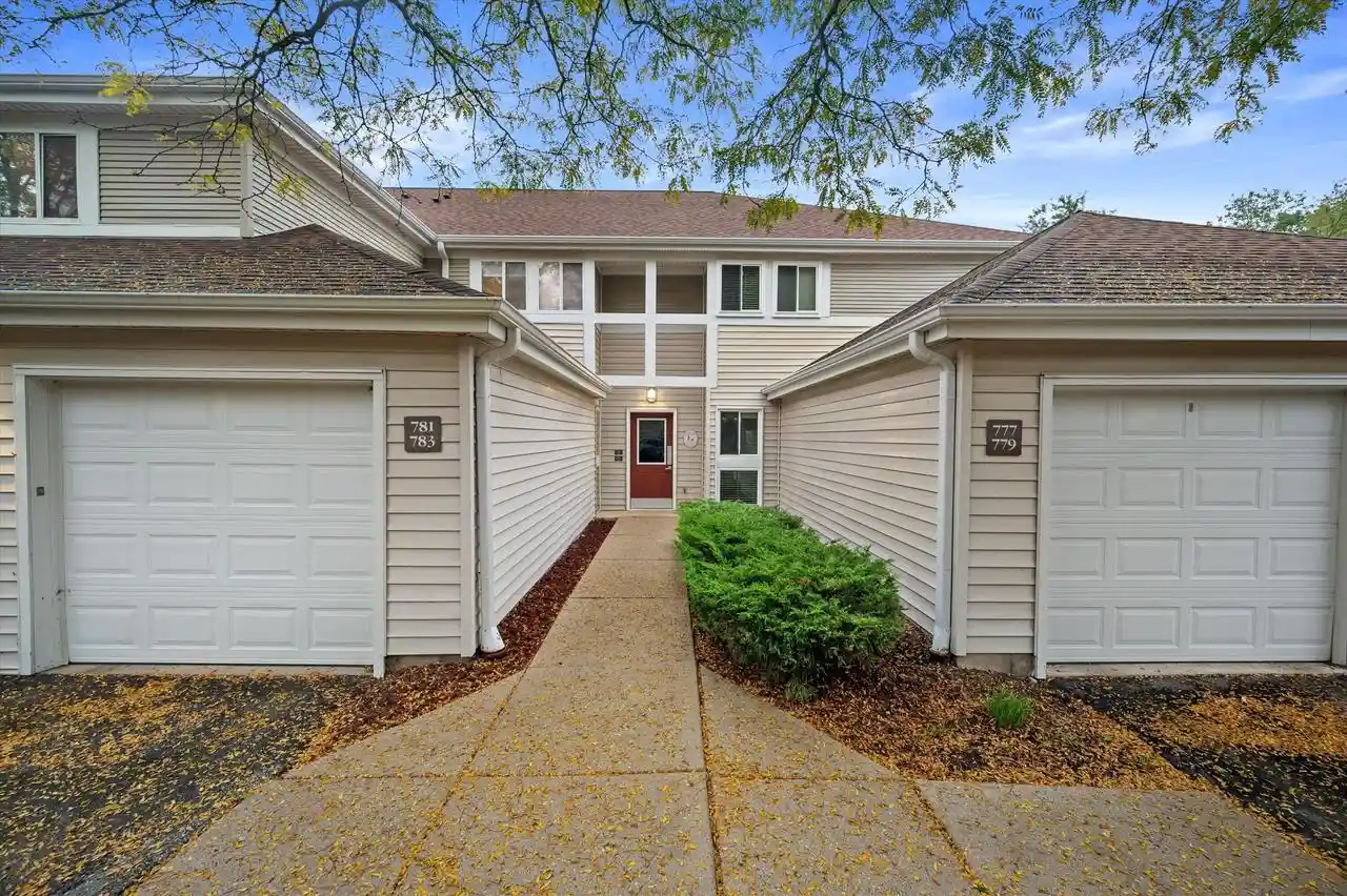 779-w-puetz-rd-oak-creek-wi-53154/hzid_5c669f59