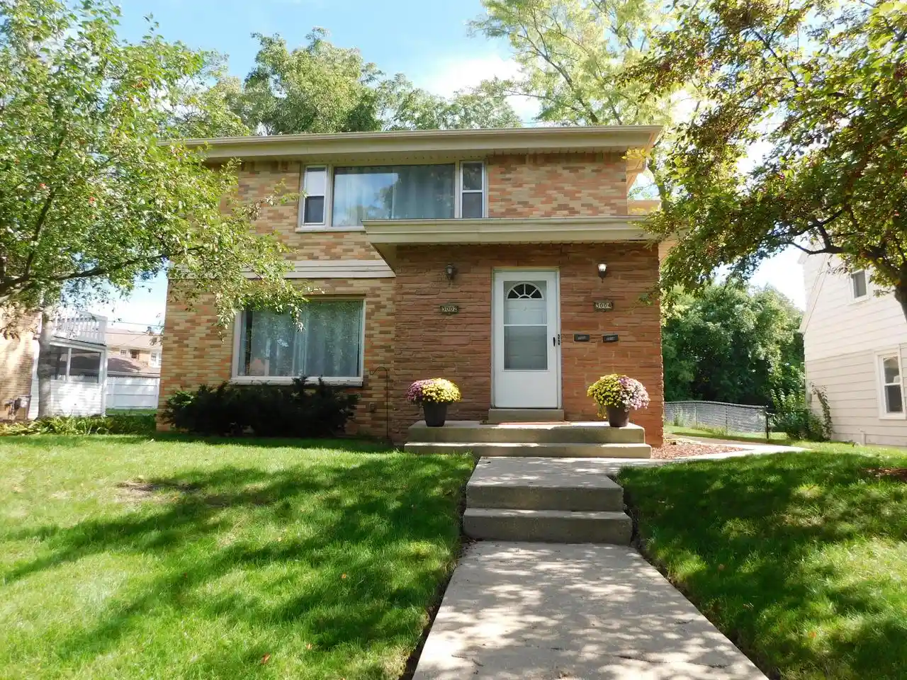 3002-n-70th-street-3004-milwaukee-wi-53210/hzid_998b192e