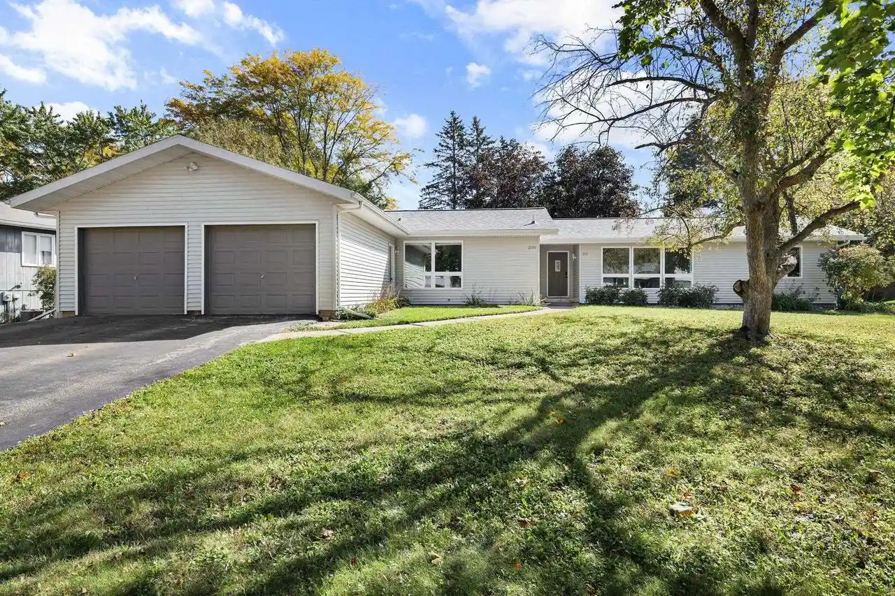 2109-2111-adderbury-cir-madison-wi-53711/hzid_ac743373