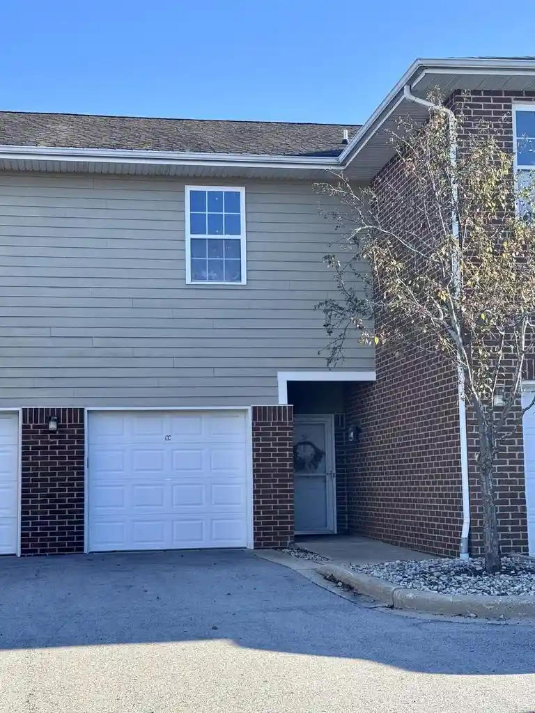 6672-102nd-street-cc-pleasant-prairie-wi-53158/hzid_f0638ae1