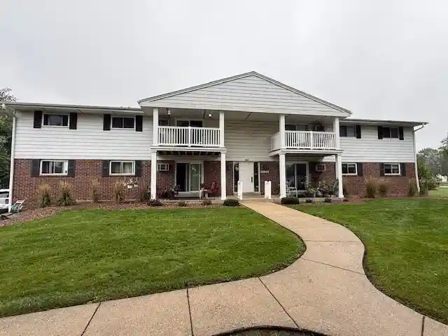 9600-w-beloit-rd-5-milwaukee-wi-53227/hzid_112fe206