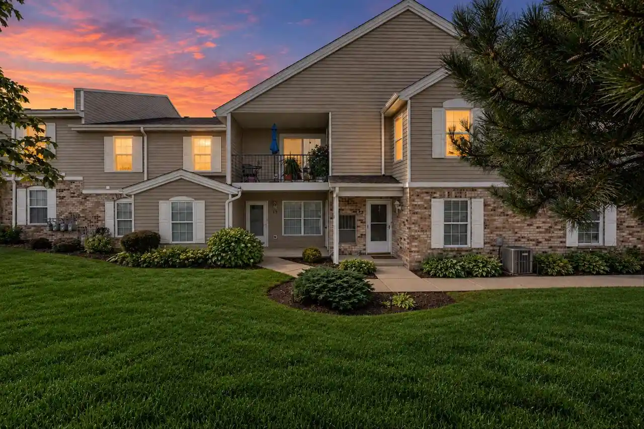 1122-n-sunnyslope-dr-203-mount-pleasant-wi-53406/hzid_421dca87