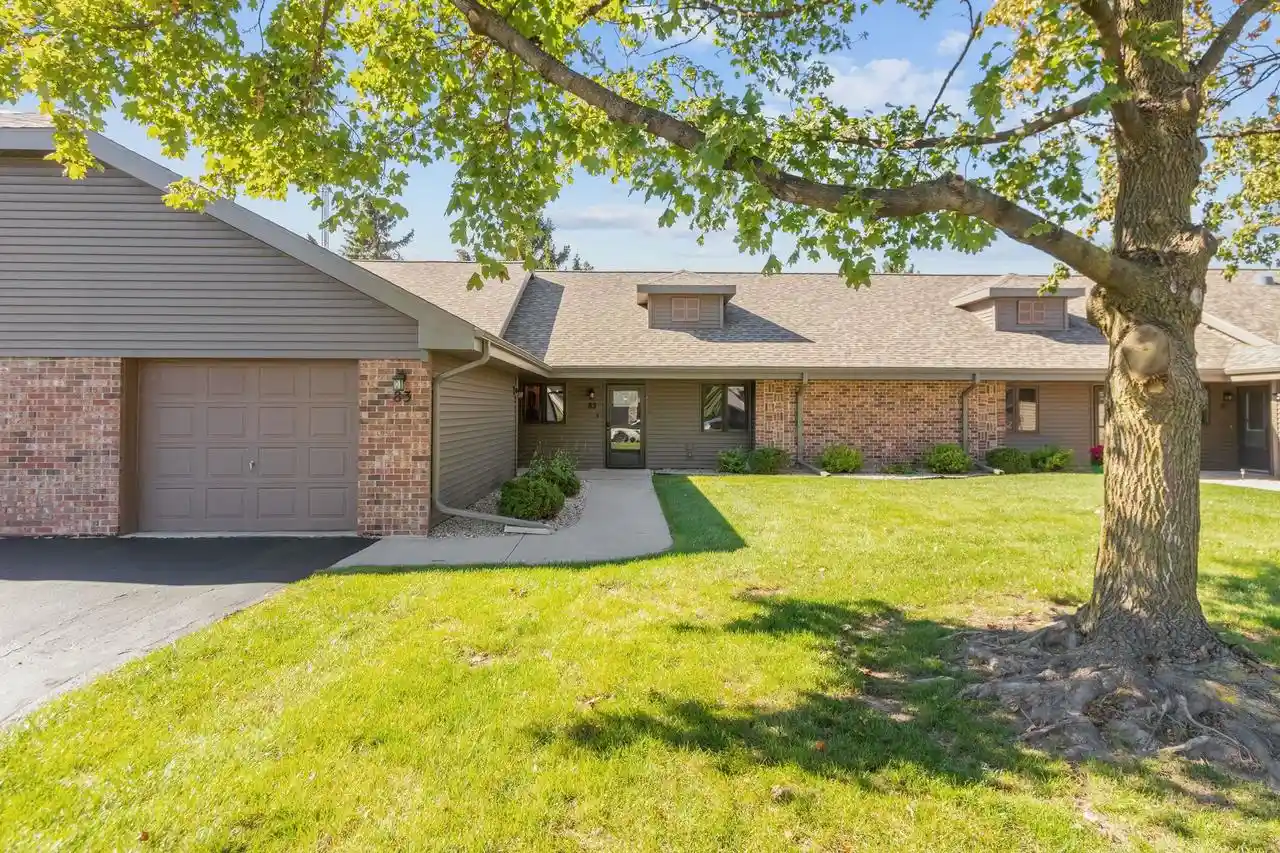 83-spencer-village-ct-appleton-wi-54914/hzid_d684ffa5