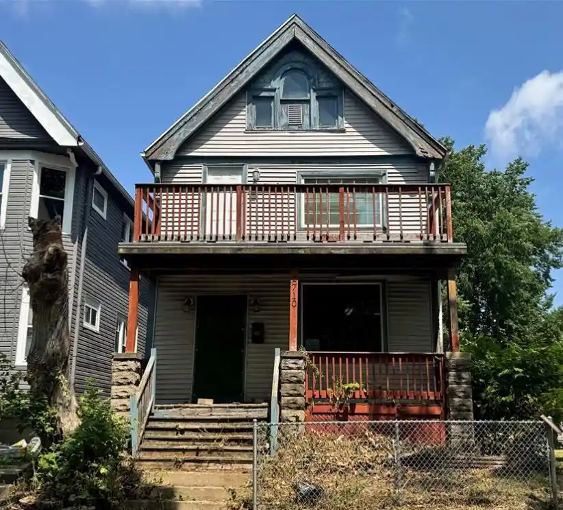 2710-w-garfield-ave-2710-a-milwaukee-wi-53208/hzid_0a1a998c