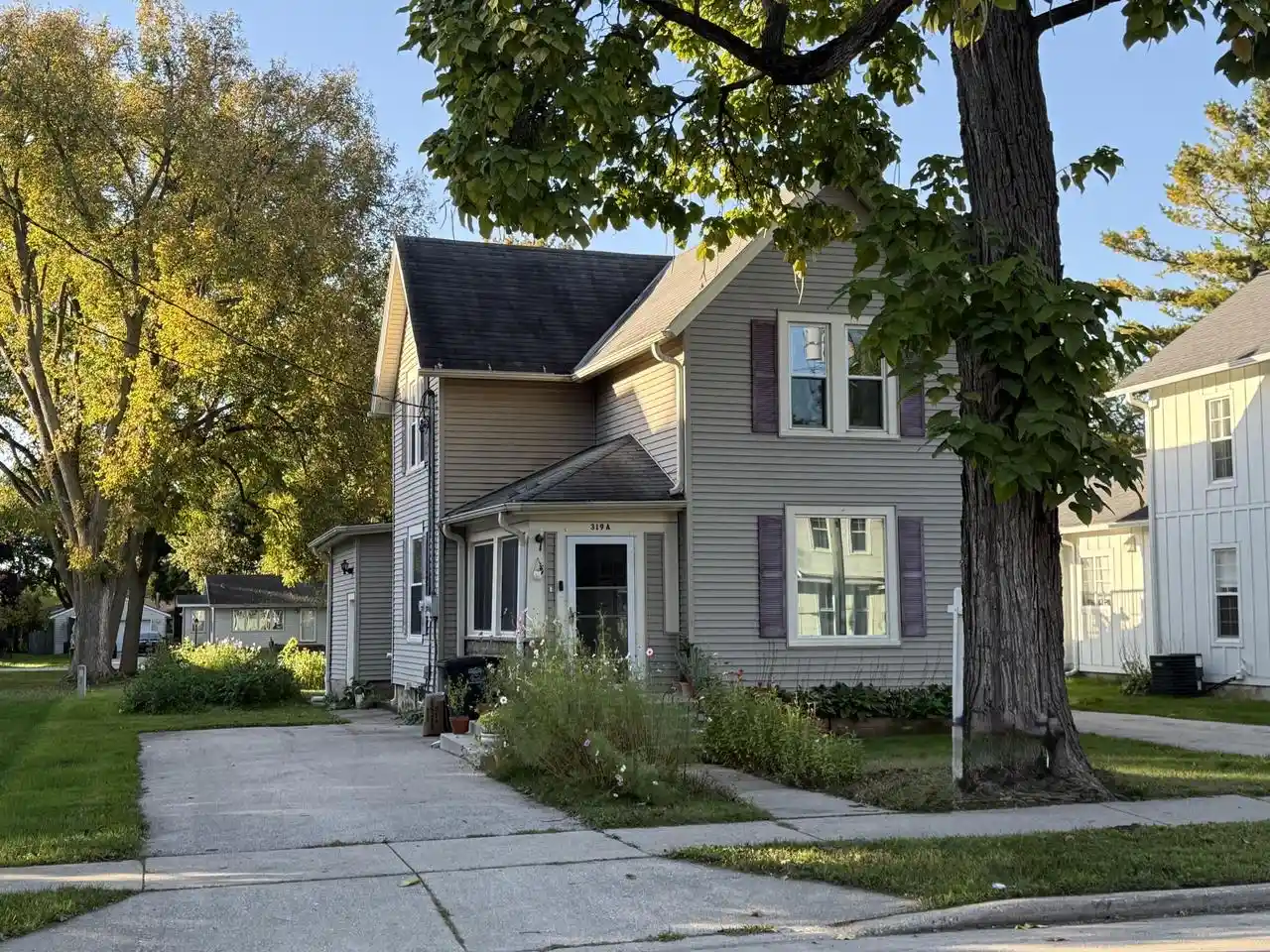 319-e-main-st-a-b-eagle-wi-53119/hzid_26d8db1c