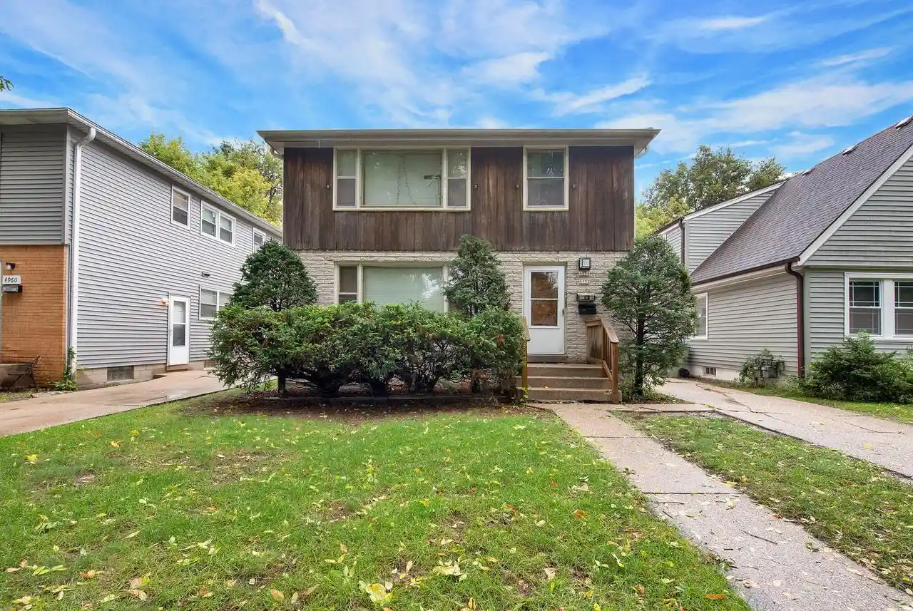 4952-n-50th-street-4954-milwaukee-wi-53218/hzid_b7c9fad5