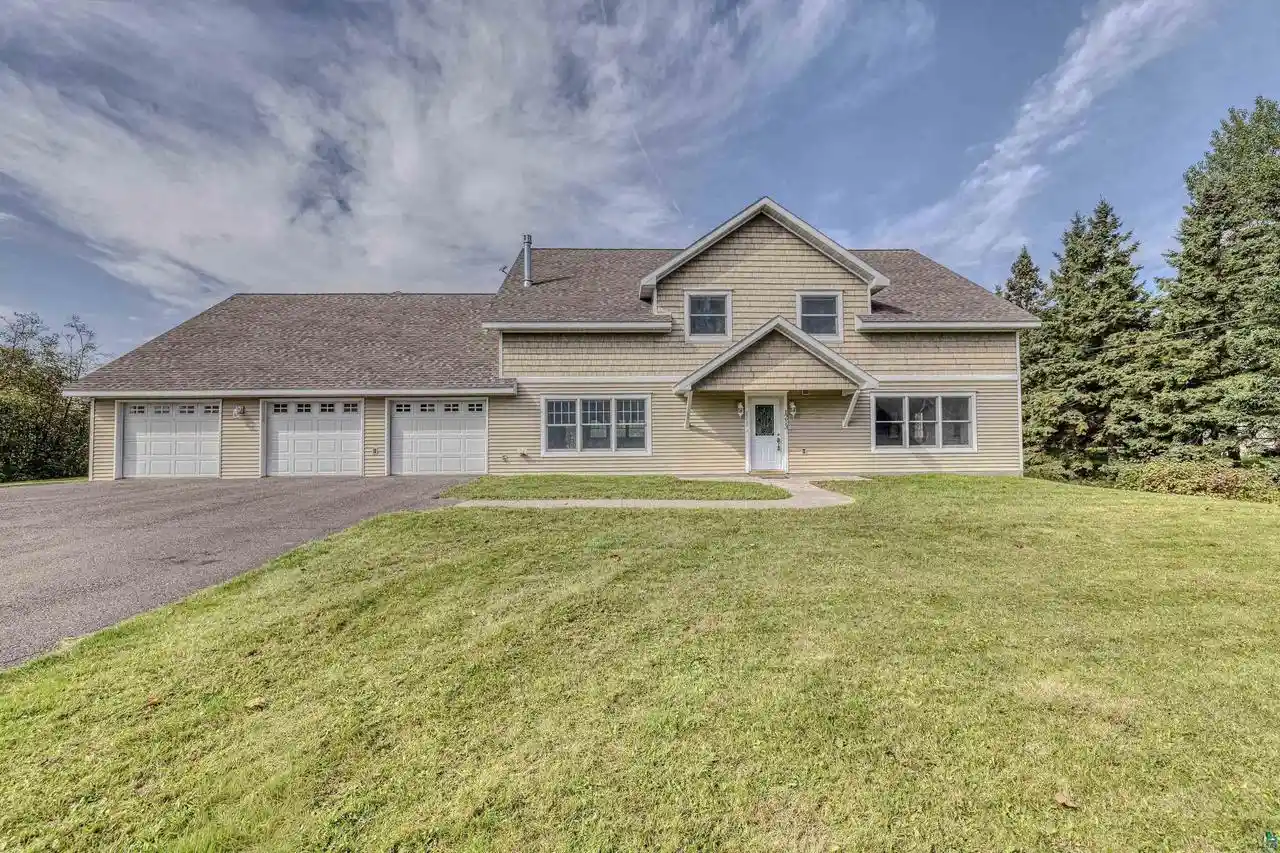 1213-15-22nd-avenue-e-superior-wi-54880/hzid_d913e0be