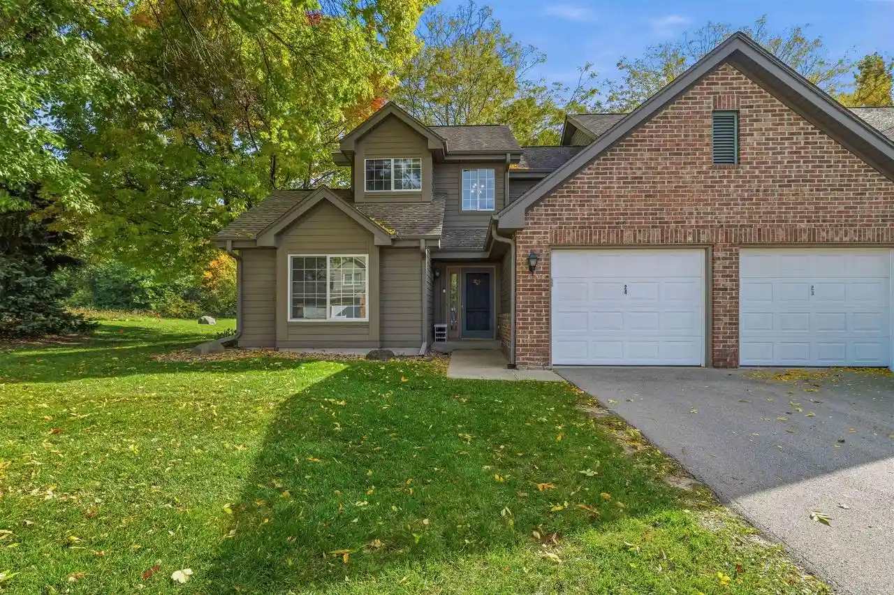 18725-brookfield-dr-24-brookfield-wi-53045/hzid_e2bf0fb4